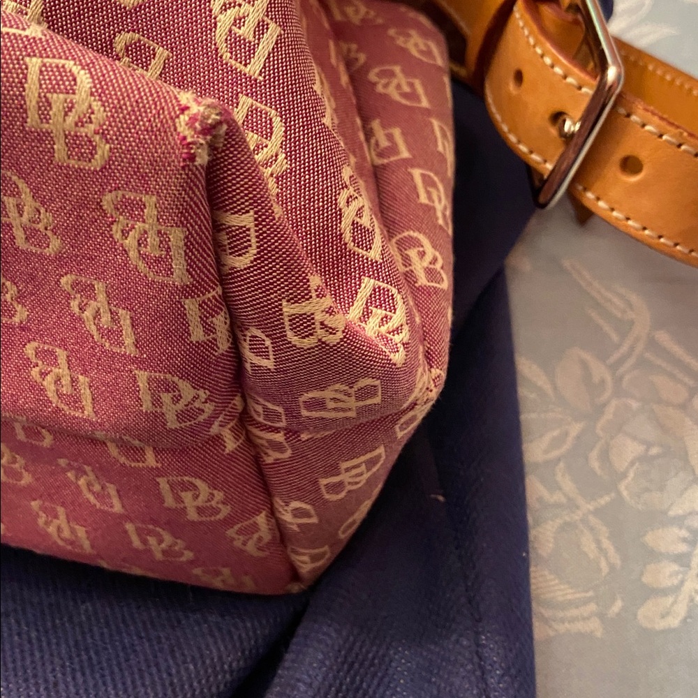 Dooney & Bourke Pink Monogram Bag with dust bag - Picture 4 of 9
